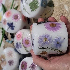 GET 2- youll get a wood candle mat- Flowers Decorated Candles 3"x3" handmade